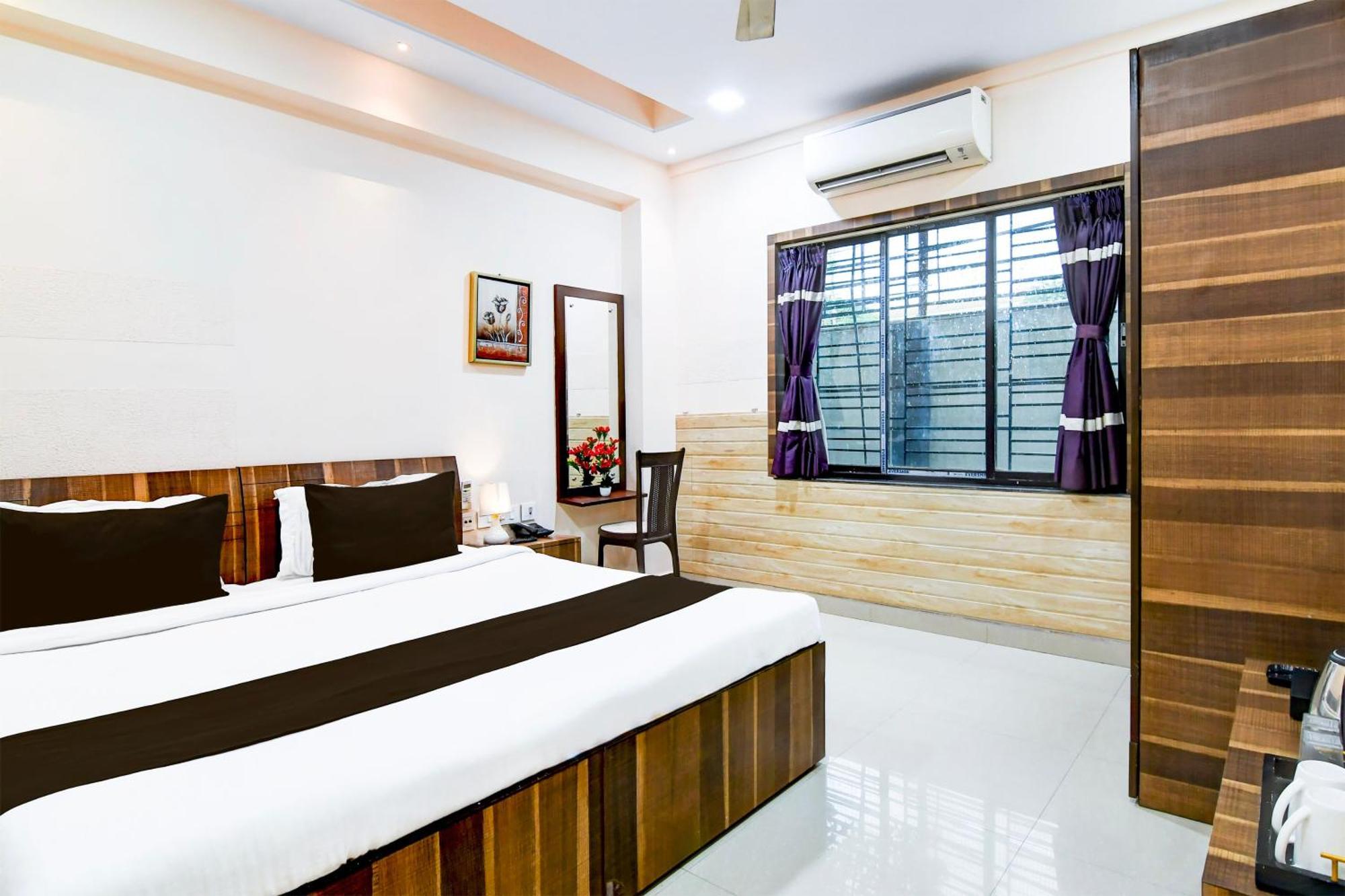 Super Collection O Behala Hotel Bhasa Buitenkant foto