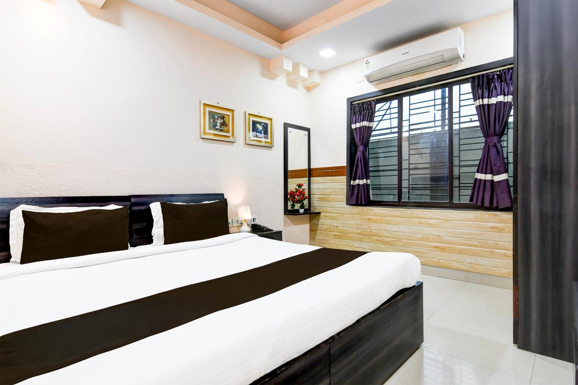 Super Collection O Behala Hotel Bhasa Buitenkant foto
