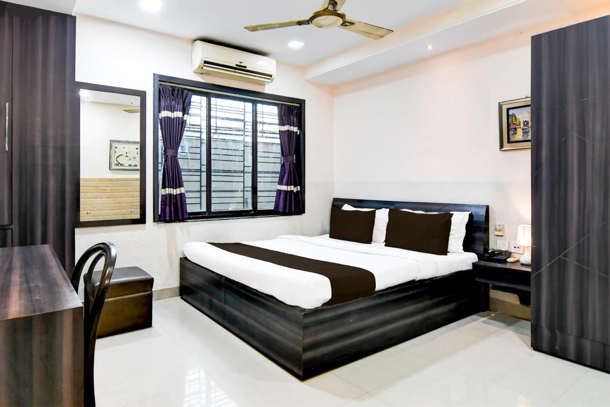 Super Collection O Behala Hotel Bhasa Buitenkant foto